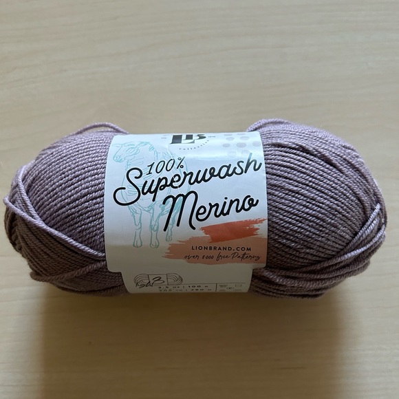 Handmade fingerless mittens - Picture 5 of 5